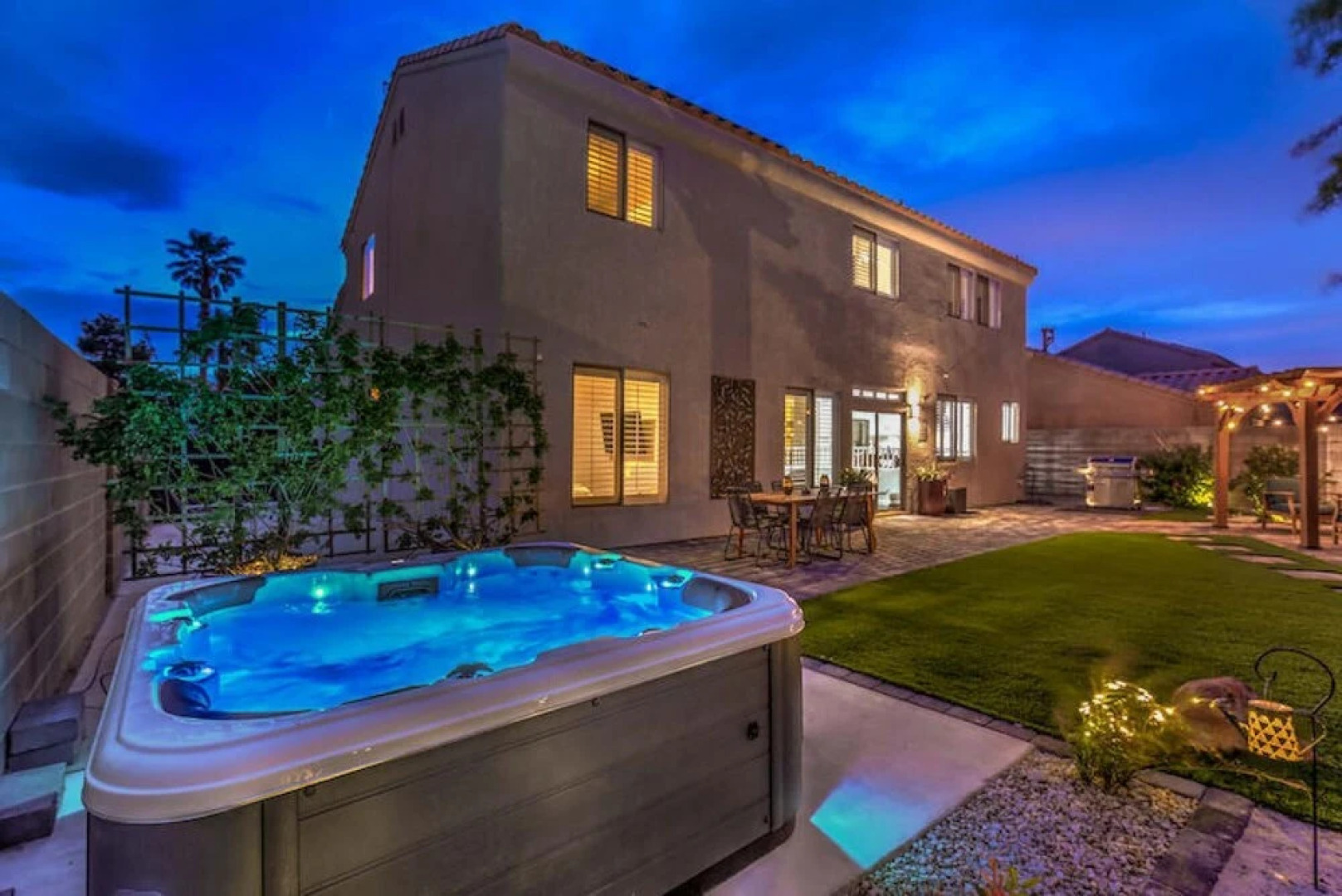 ZEN Retreat Jacuzzi Fire Pit BBQ Hammocks Patio Yoga Room Parking