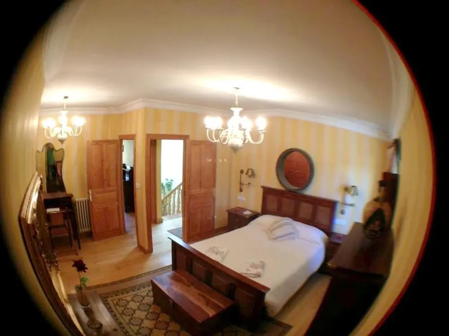 House With 4 Bedrooms in Ribaseca, With Wonderful City View, Enclosed Garden and Wifi