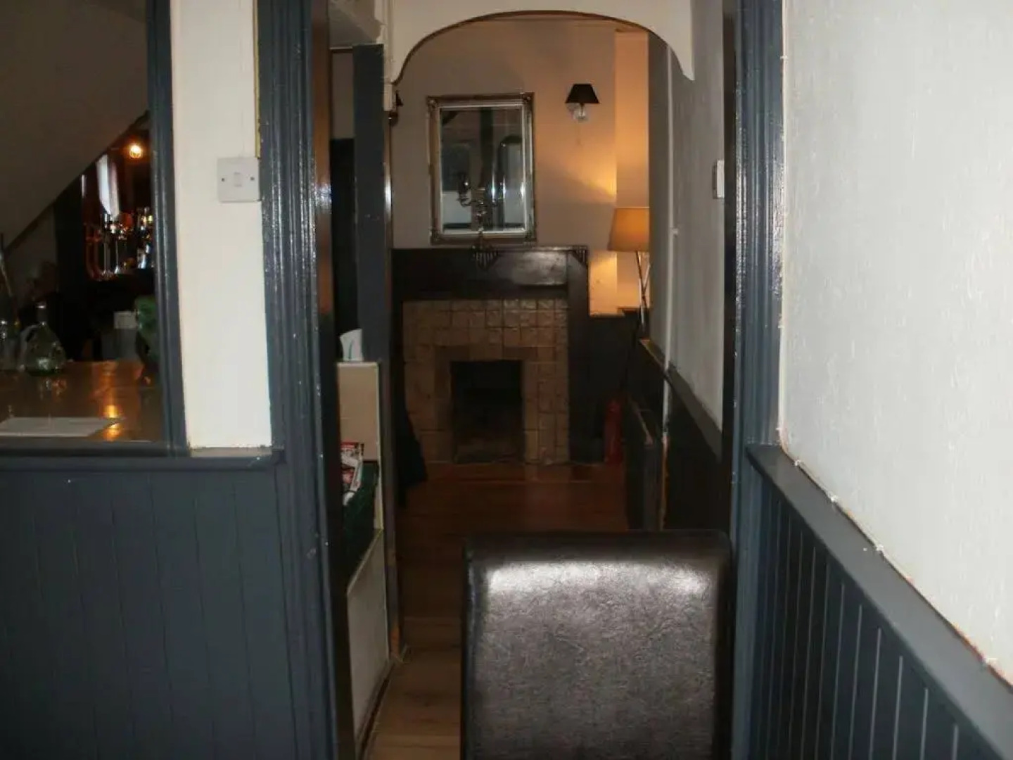 The Crown Inn - By Blunt Bars