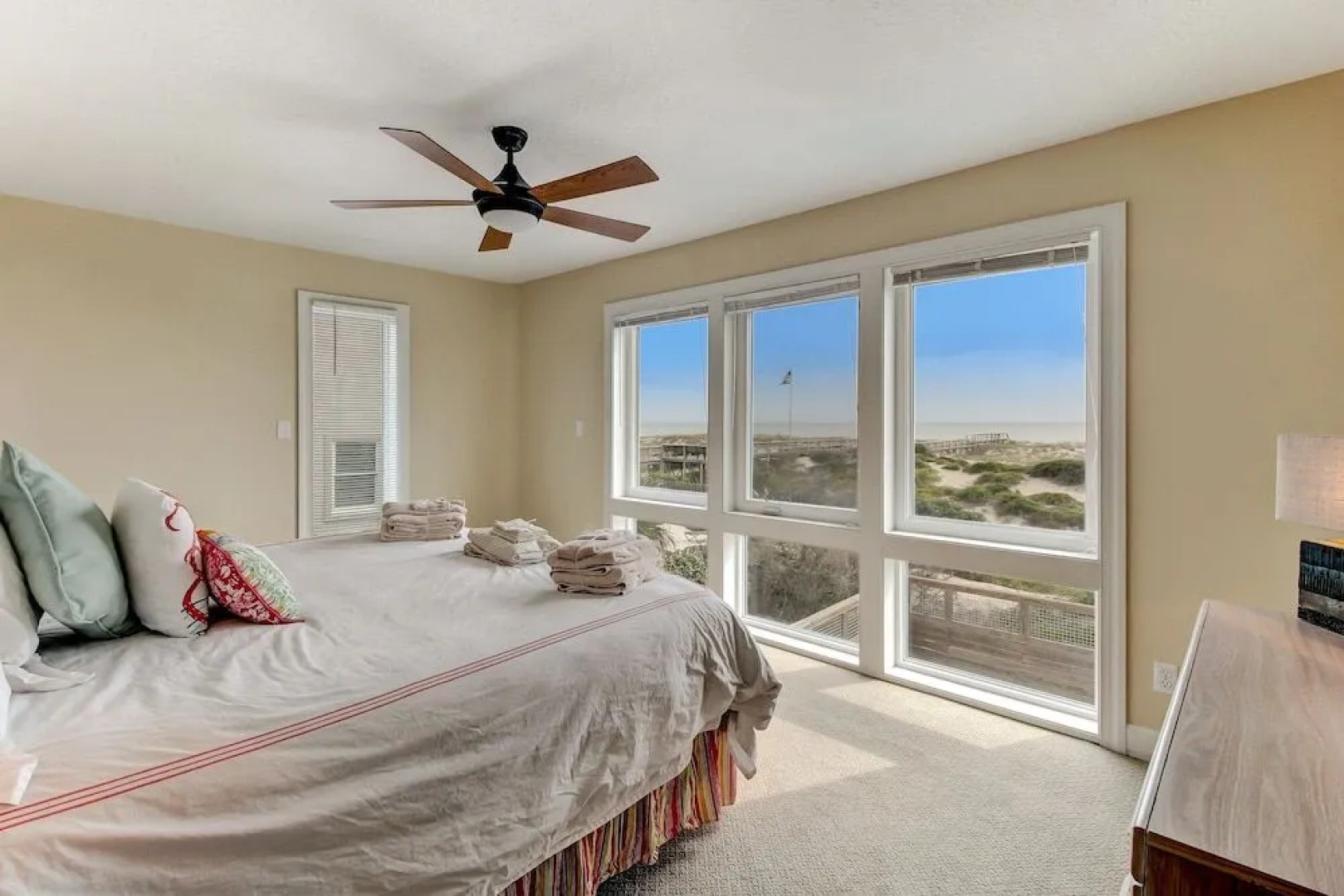 Multi-level Seaside Residence by RedAwning