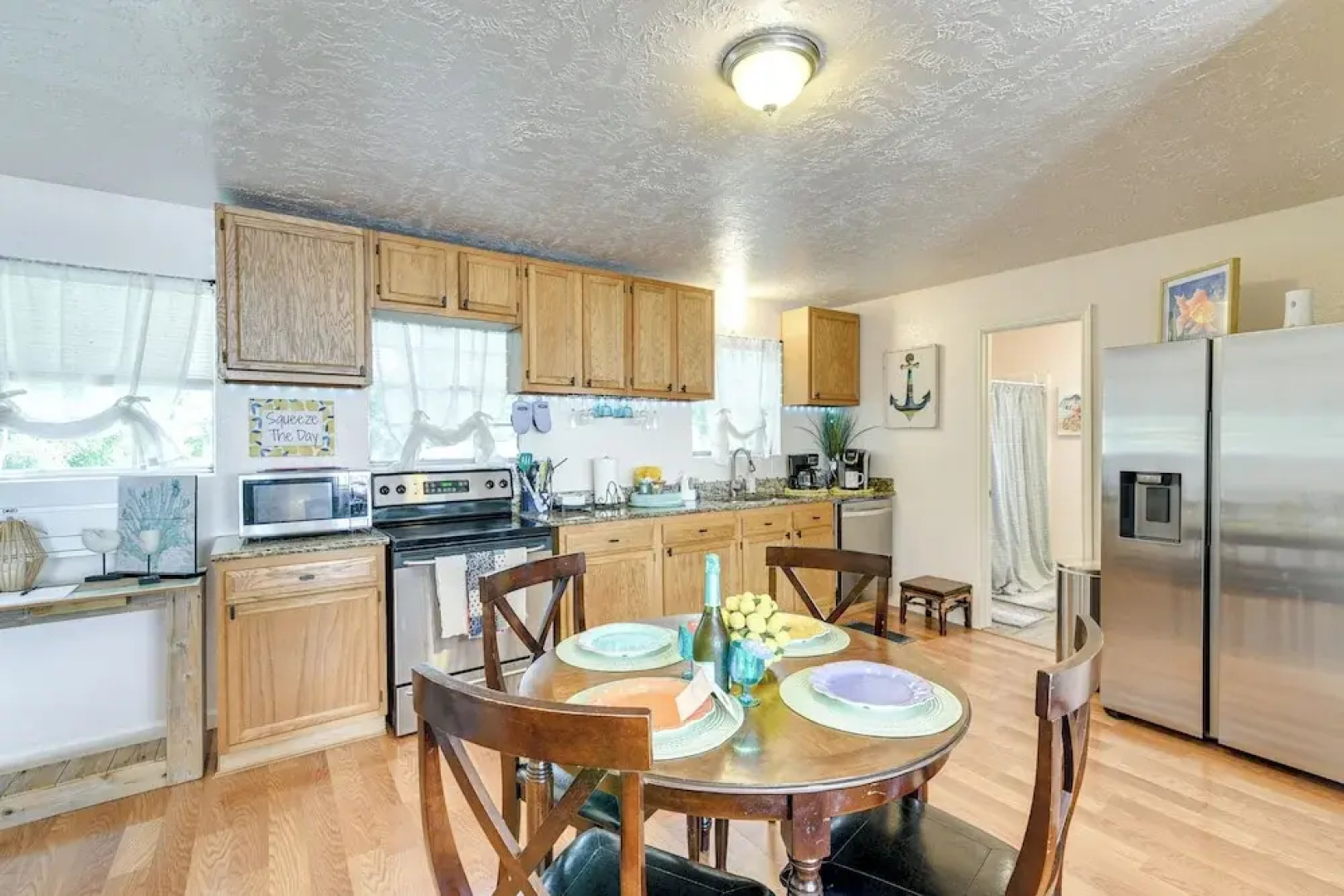 3 Mi to Boardwalk: Bacliff Apartment w/ Hot Tub