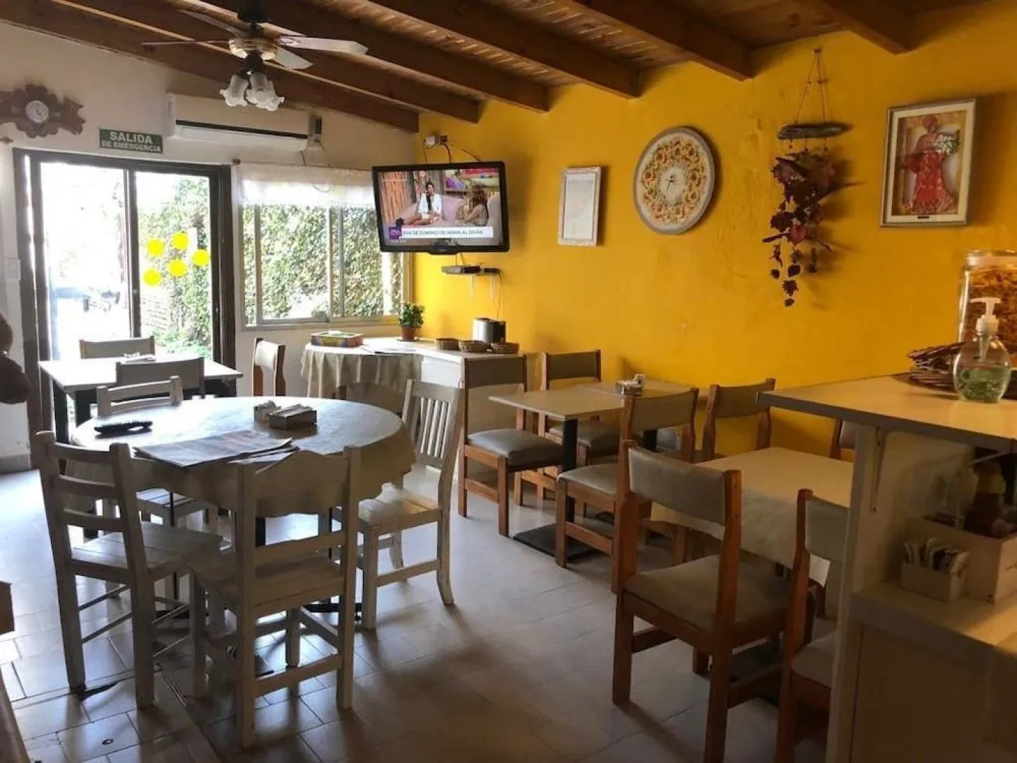 Bardas Hotel Cinco Saltos