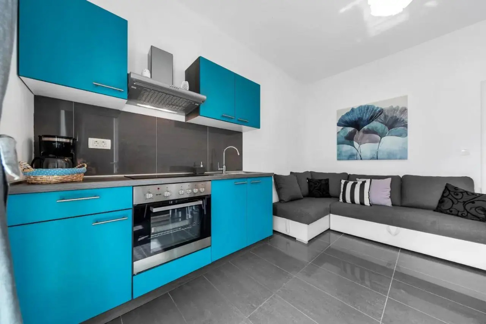 Apartments & Rooms Safić