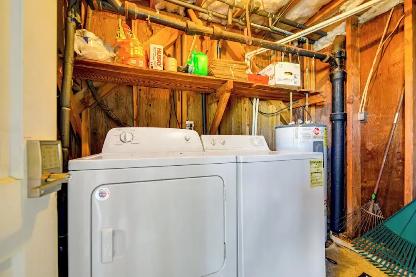 Home on Ocean Isle Beach w/ Catwalk & Deck