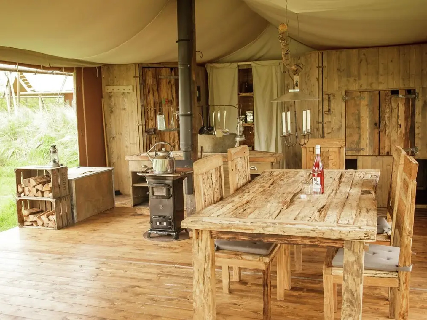 Unique, Comfortable Tent Houses on a Small Holiday Park a 5 Minute Walk From the sea