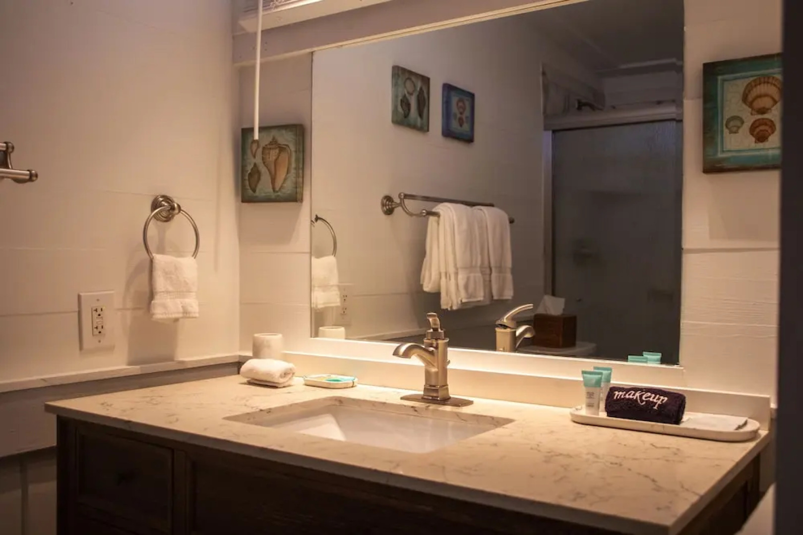 Andrews Inn & Garden Cottages