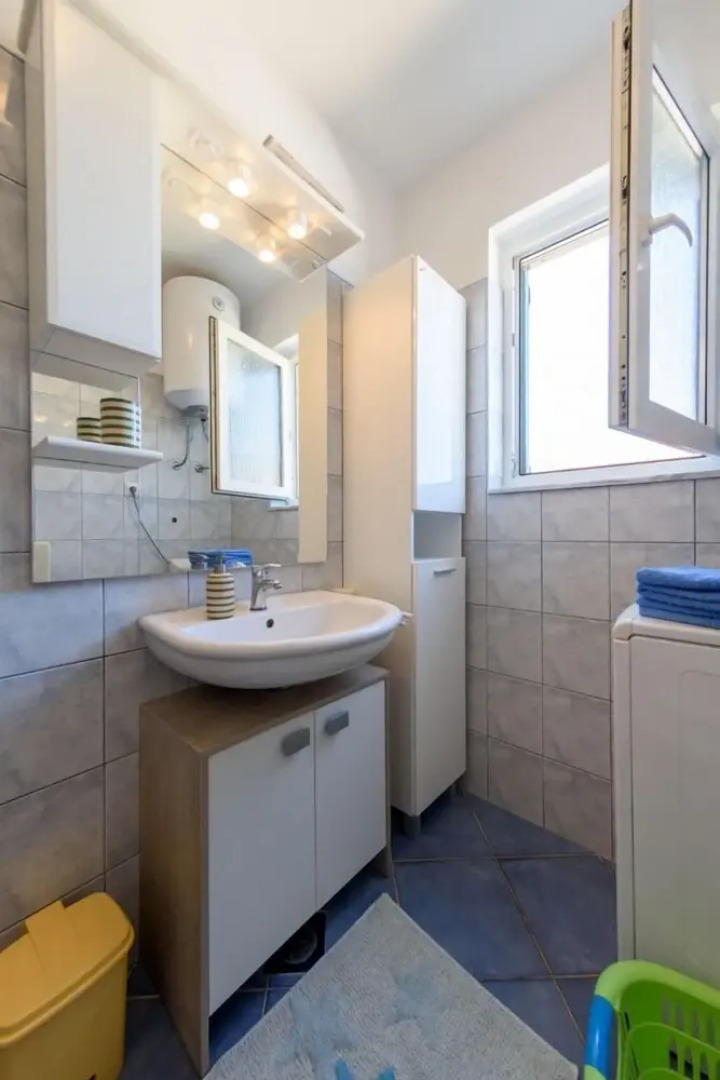 Holiday Home Near Lighthouse - H