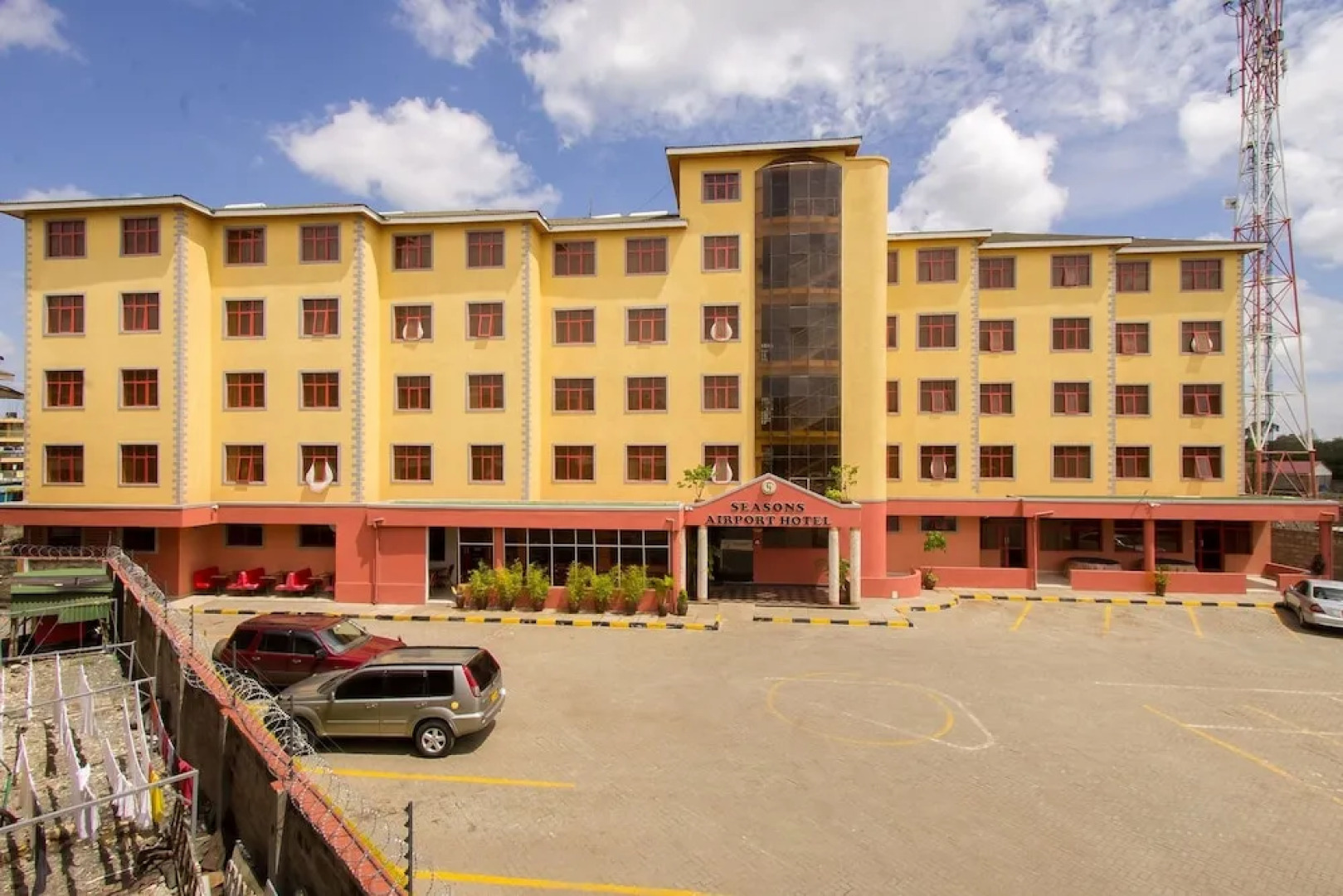 Seasons Airport Hotel