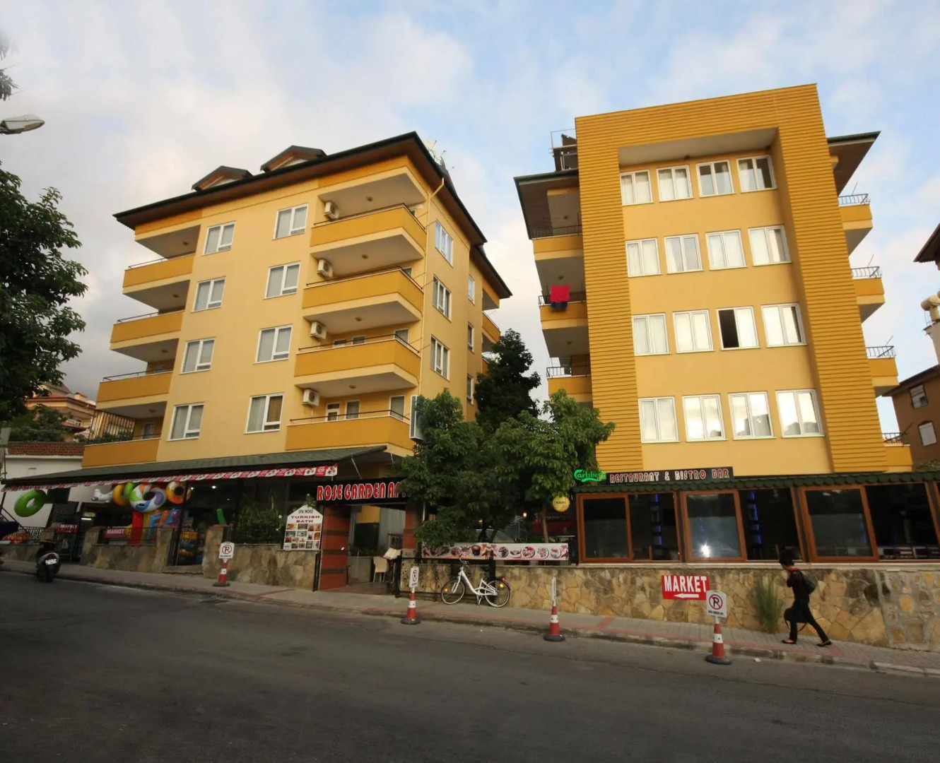 Rose Garden Apart Hotel