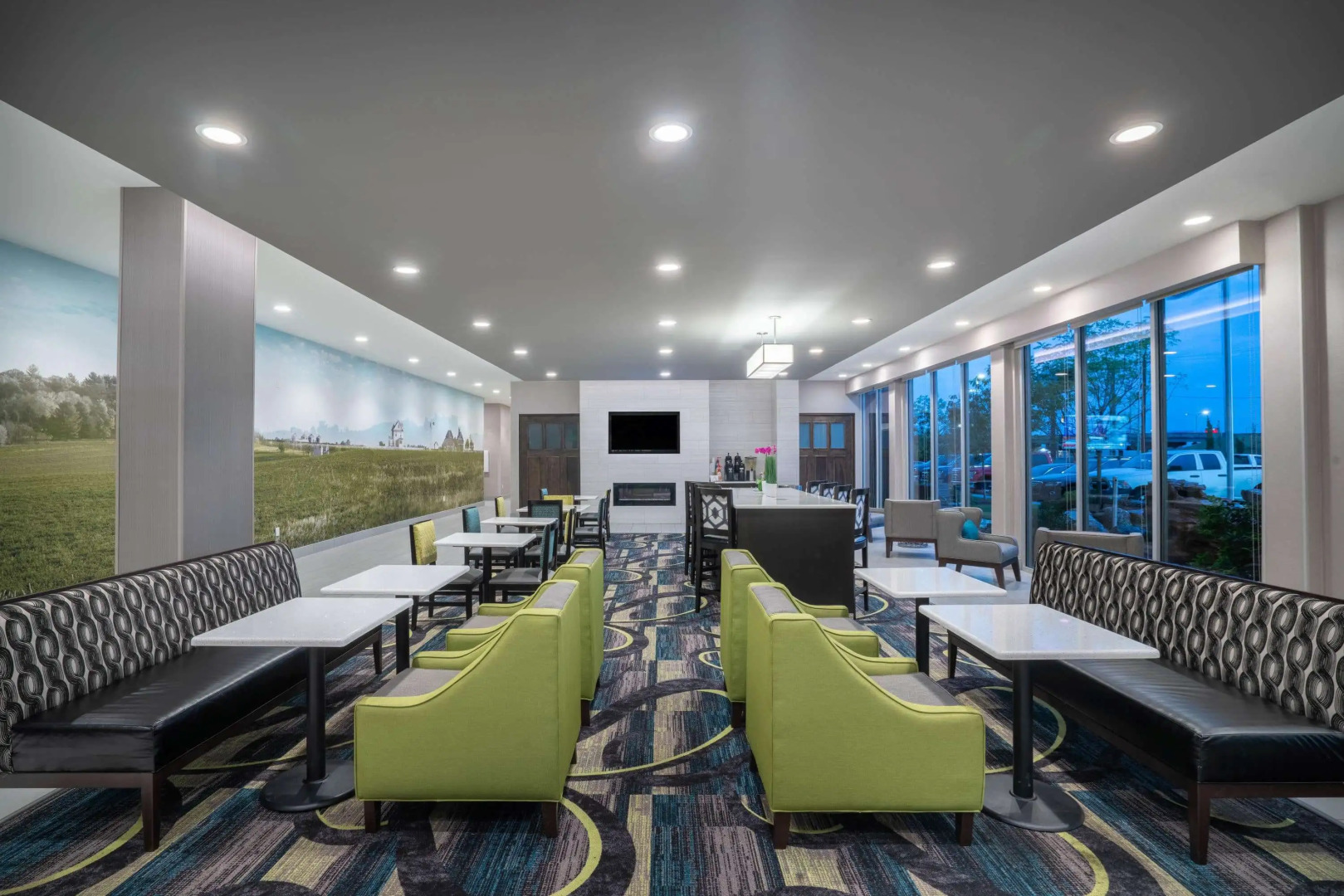 La Quinta Inn And Suites By Wyndham West Memphis
