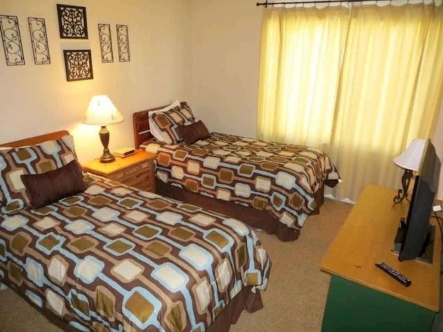 Chateaux Condominiums By Crested Butte Lodging