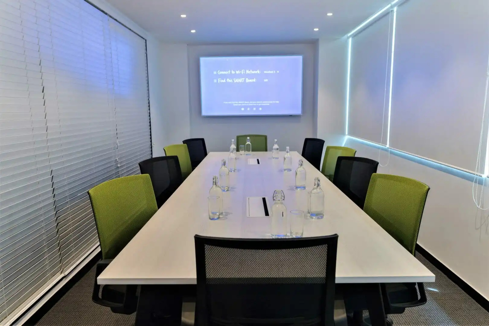 Отель The Somerset