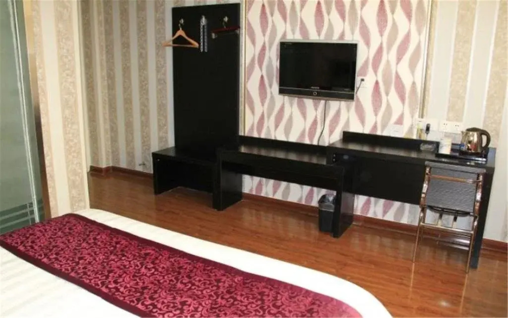 Heze E Home Business Hotel