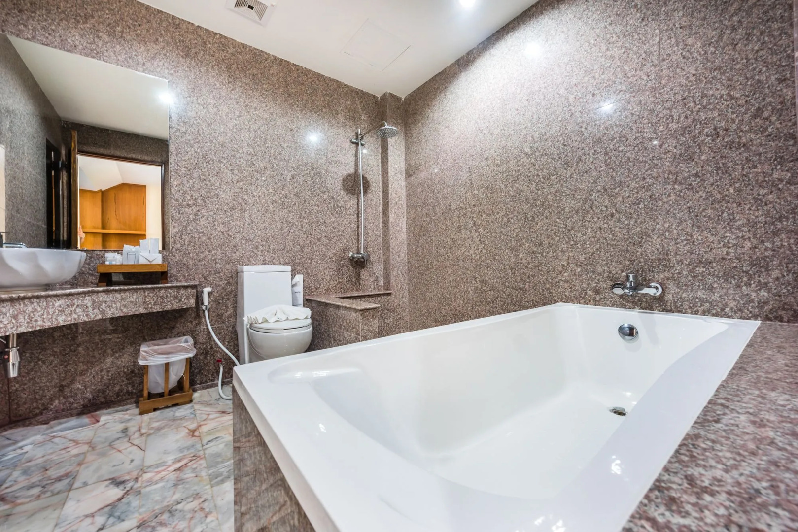 Отель Ocean Pie Phuket