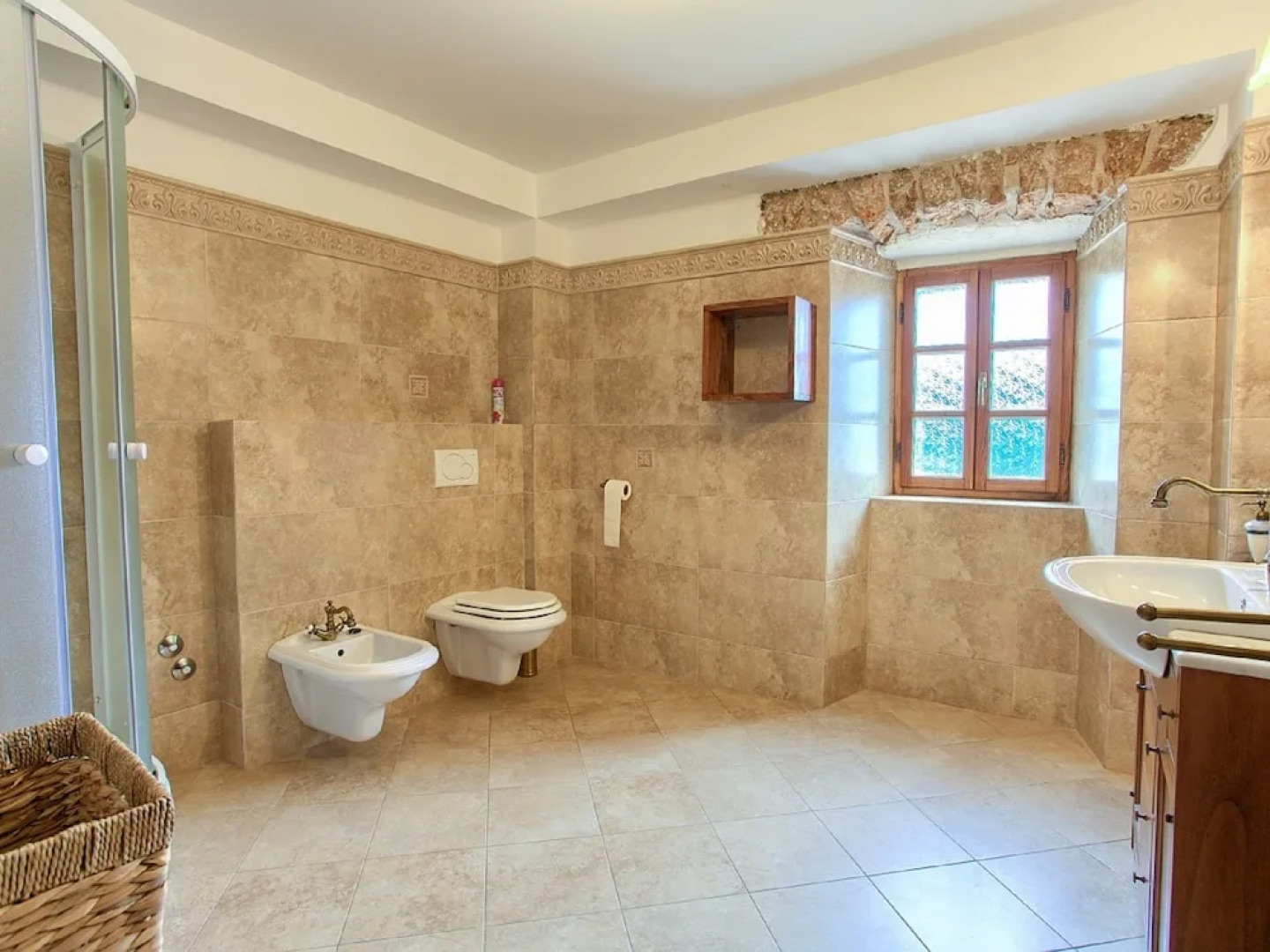 Attractive Villa in Kras with Swimming Pool