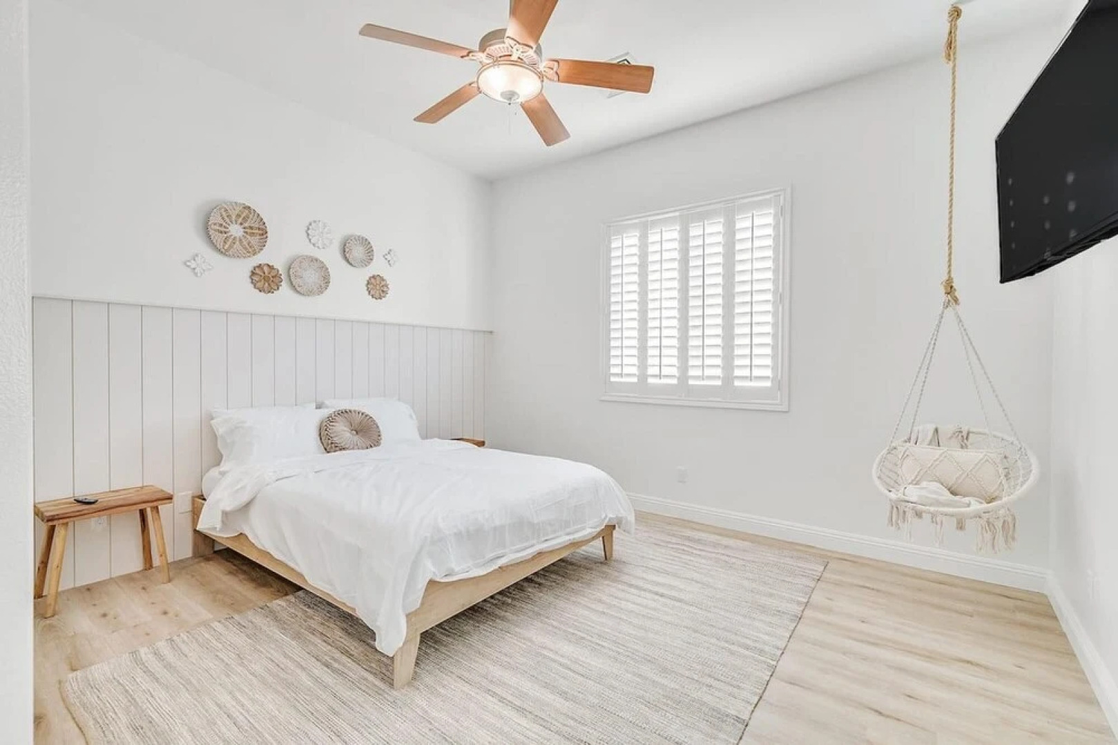 Villa Oasis A Stunning Pool Experience Minutes to Vegas Strip Spa Waterfall RV Parking 5 Bedrms 6 Beds 1 Story