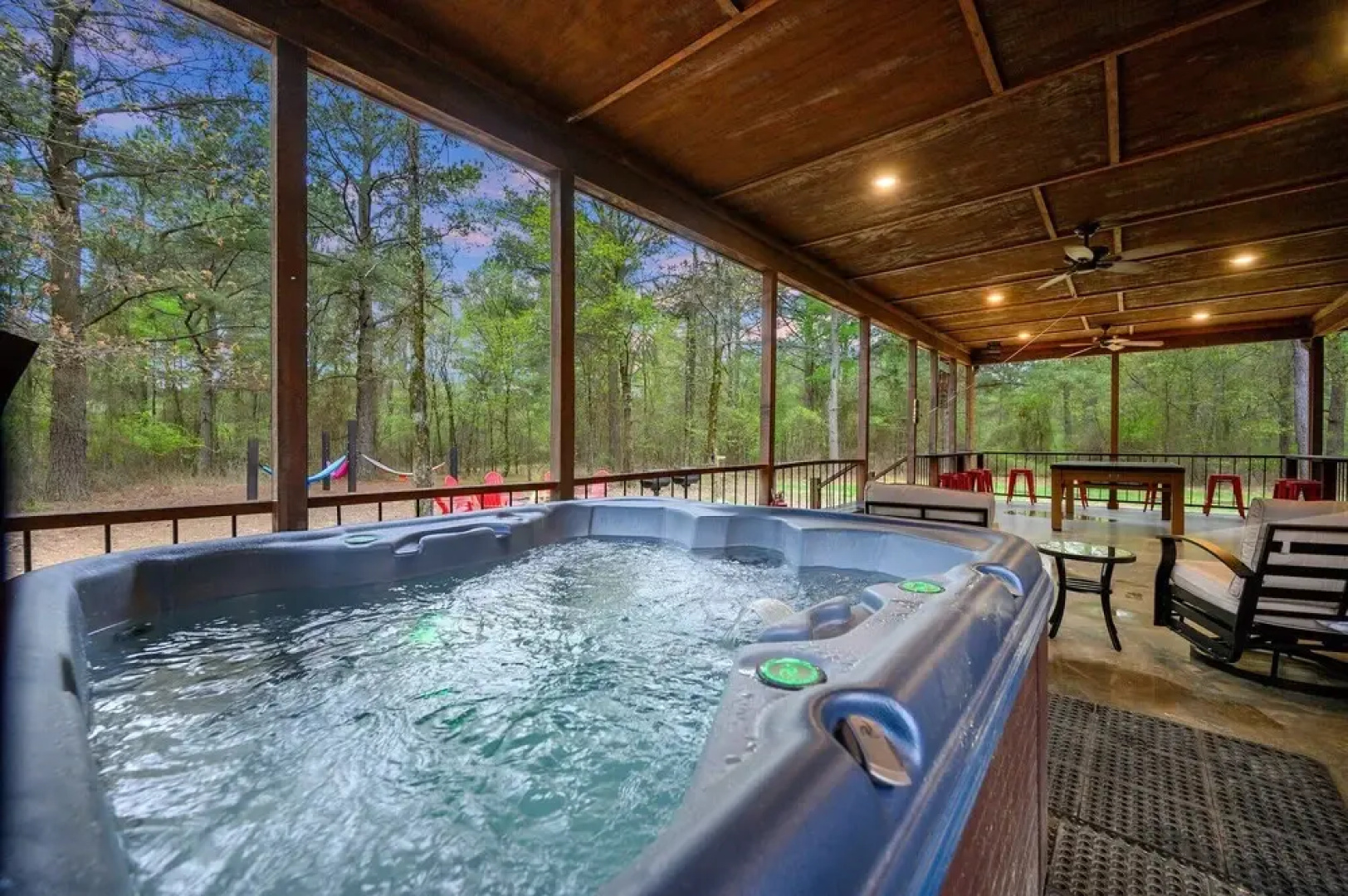 Sugar Daddy Cabin for 13!