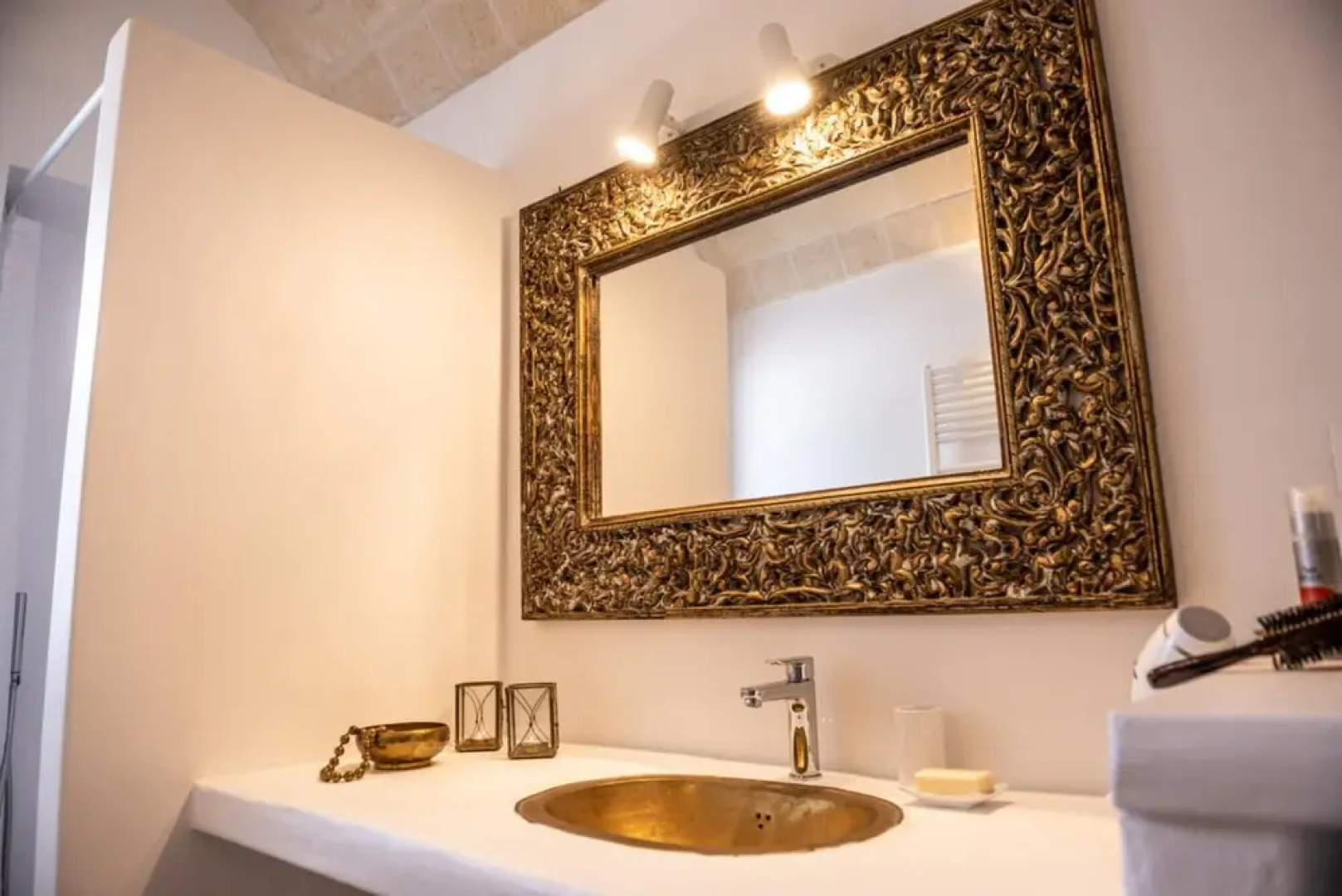 Traditional Trullo la Specchia