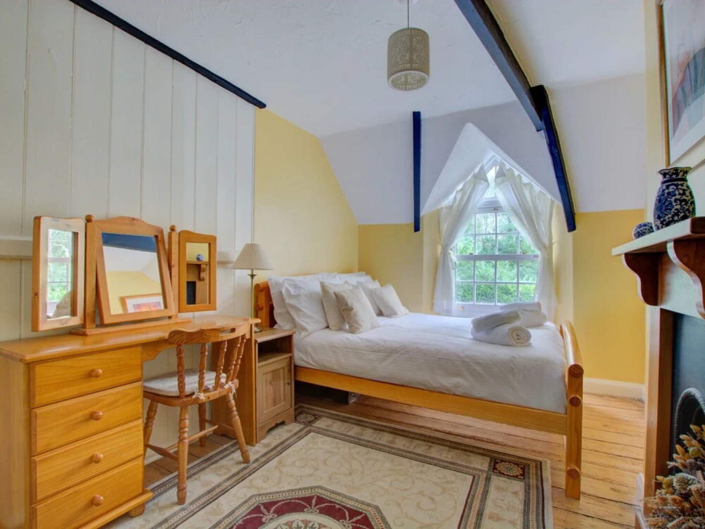 Charming Holiday Home With Lovely Garden