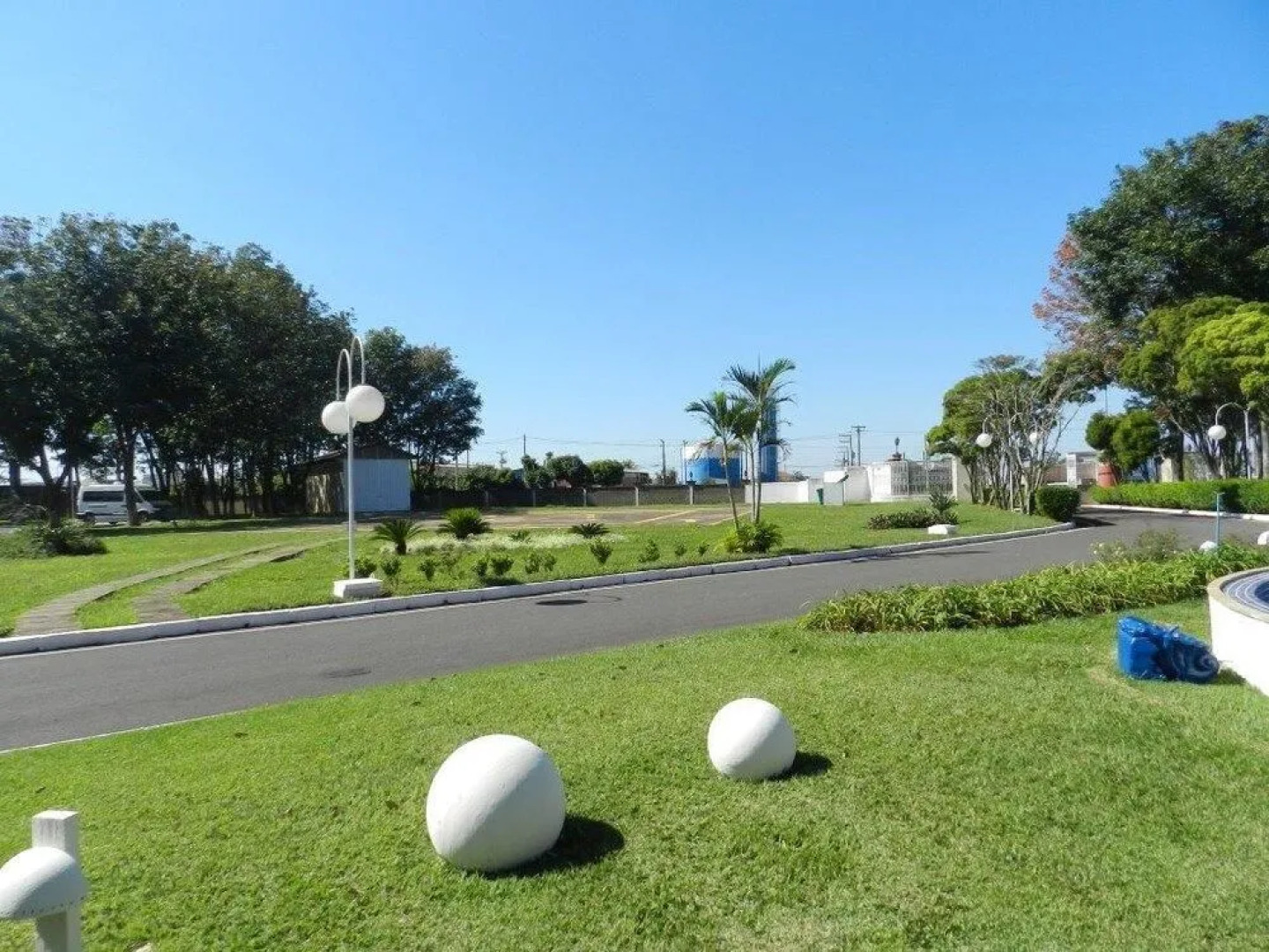 Paradise Inn Hotel e Lazer