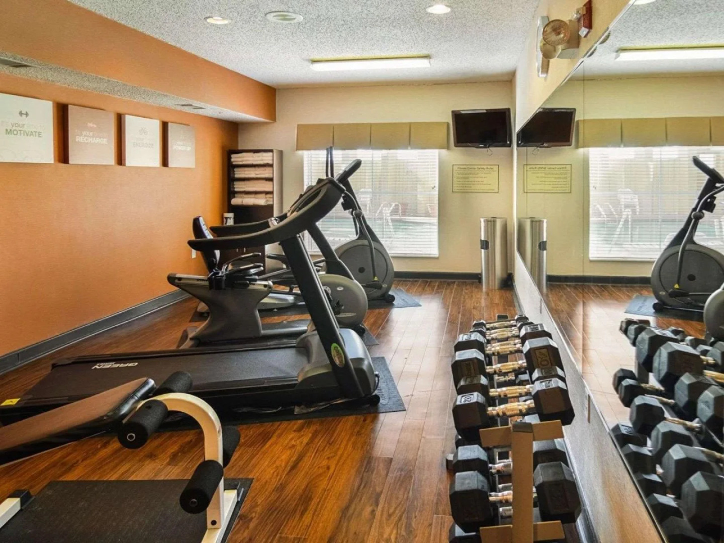 Comfort Suites DFW Airport