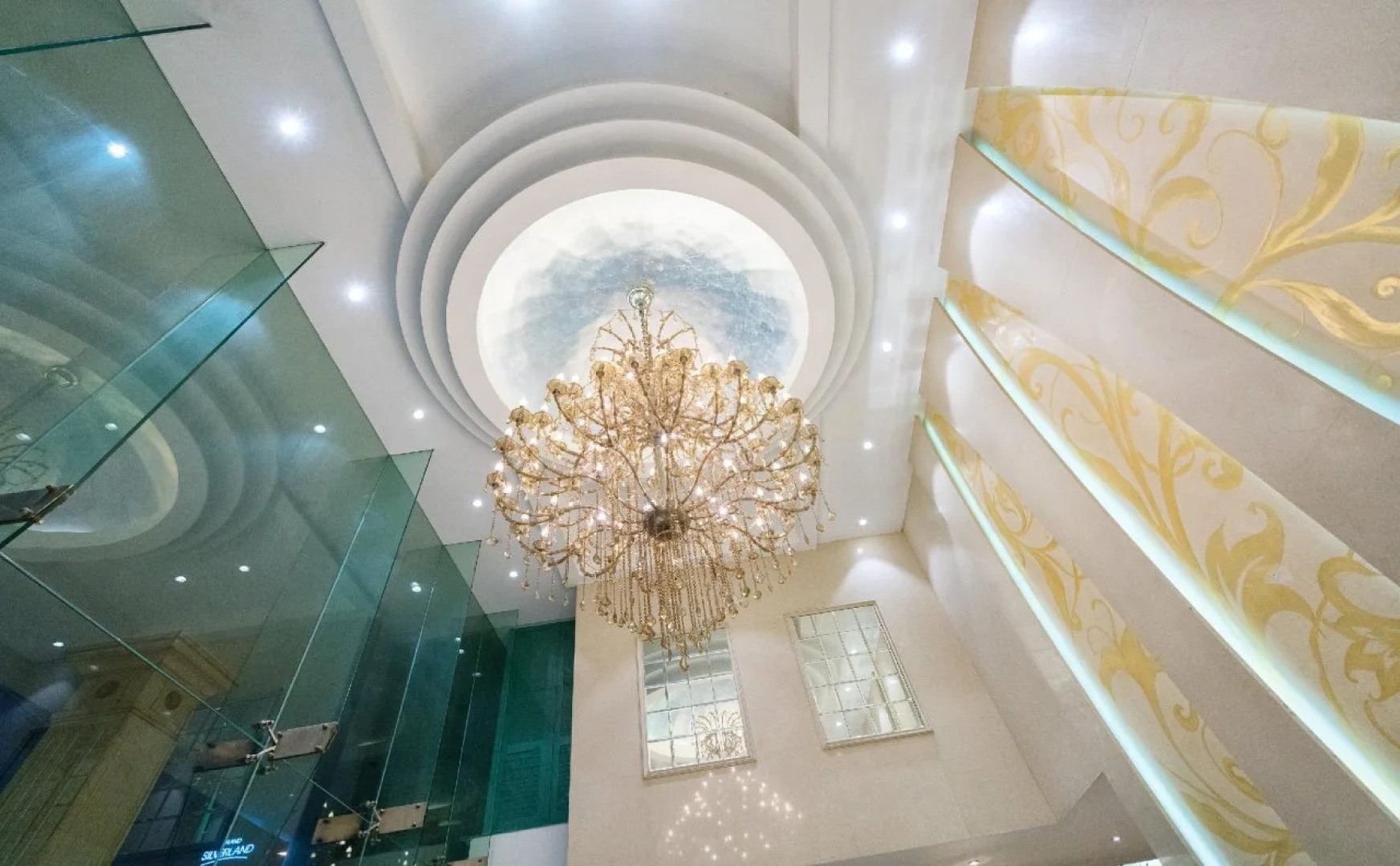 Grand Silverland Hotel & Spa