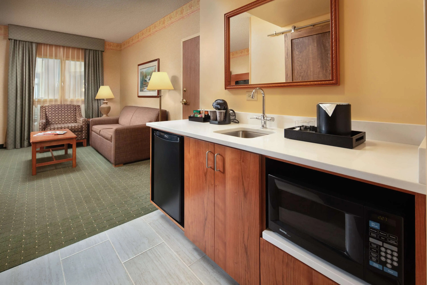 Embassy Suites by Hilton Charleston Airport Convention Ctr