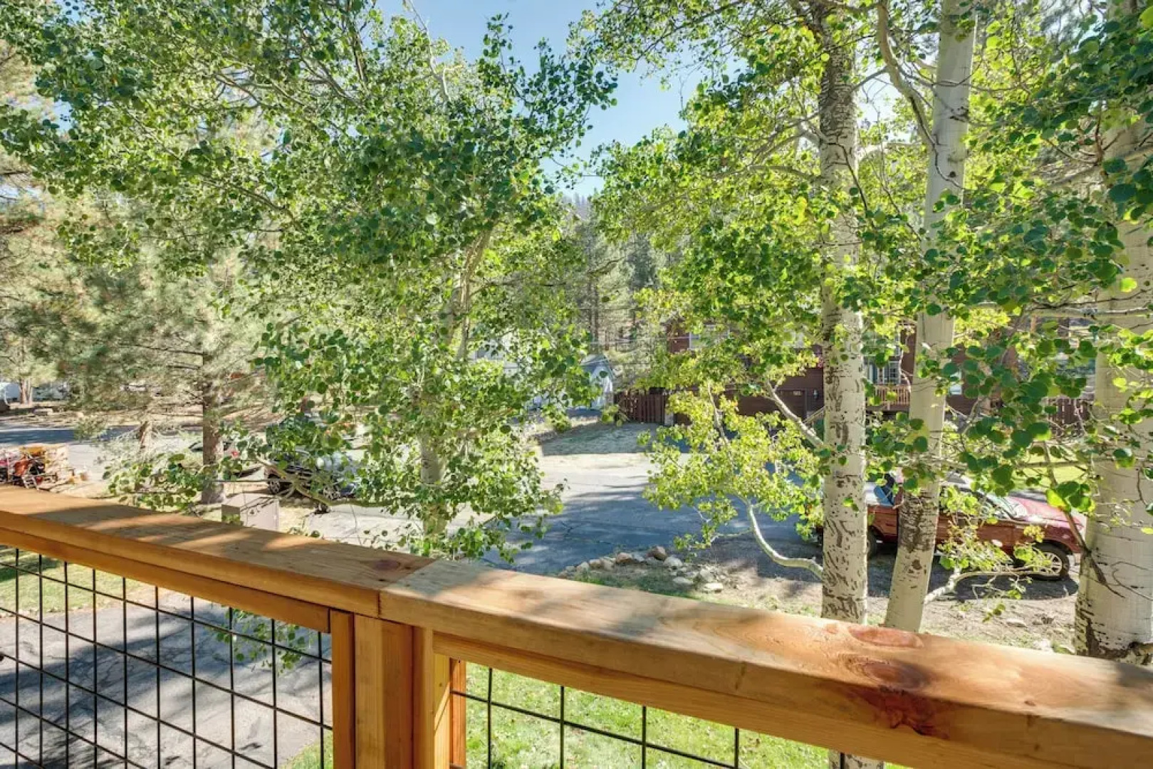 11 Mi to Ski Resorts! Lake Tahoe Gem w/ Pool Table