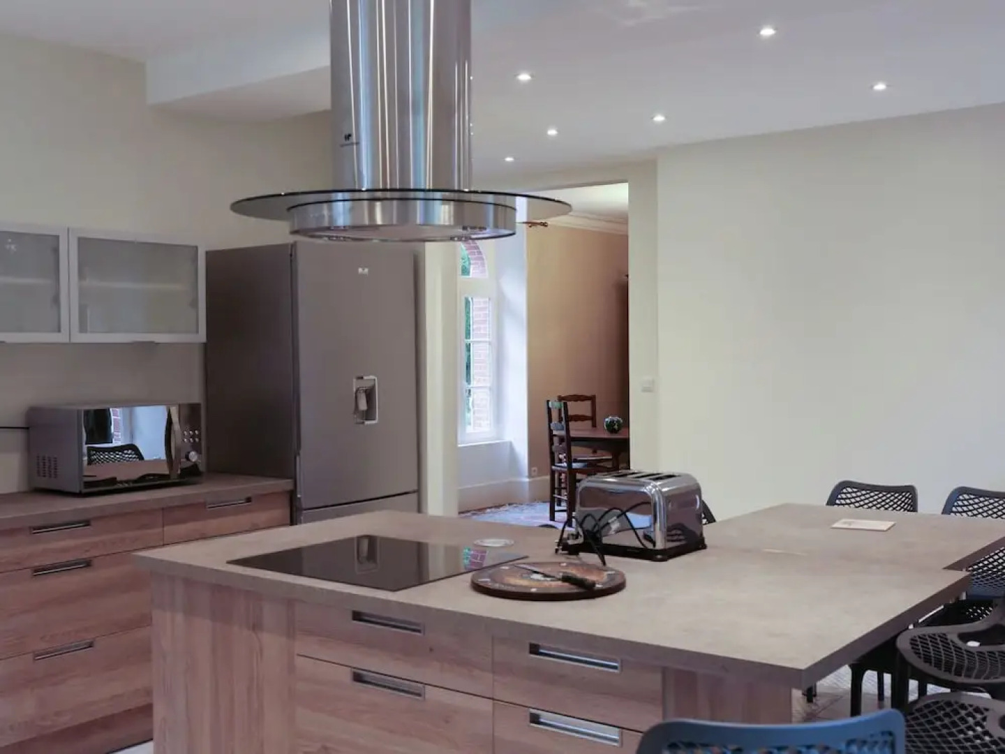 Cozy Holiday Home with Garden in Cernoy-en-Berry France