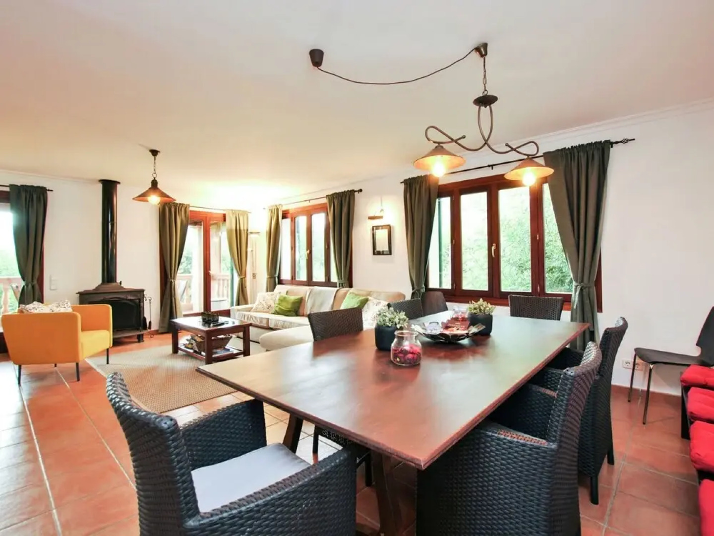 Spacious Mansion in Alaró With Swimming Pool