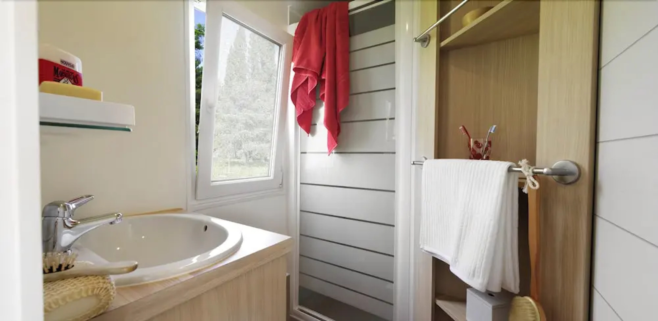 Kawan Village Camping Club Lac de Bouzey