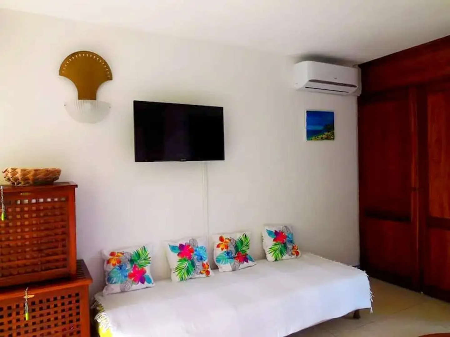 Apartment With one Bedroom in Sainte-anne, With Enclosed Garden and Wi