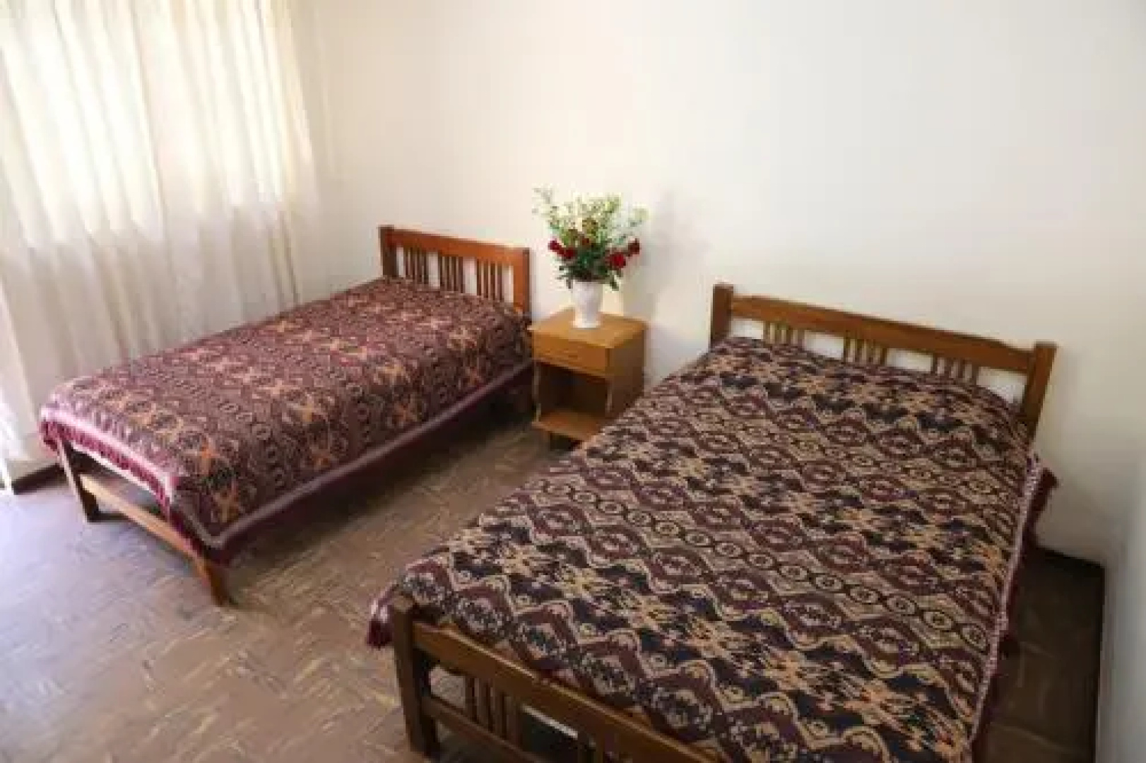Ezama Lodging House
