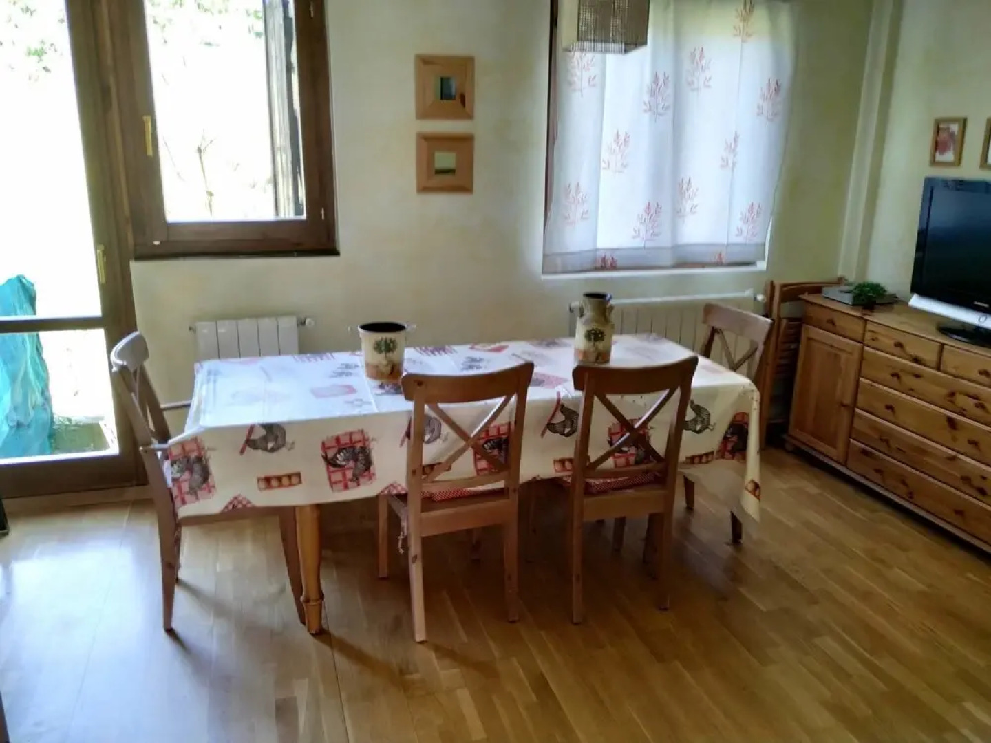 Chalet centro de escarrilla casa 7