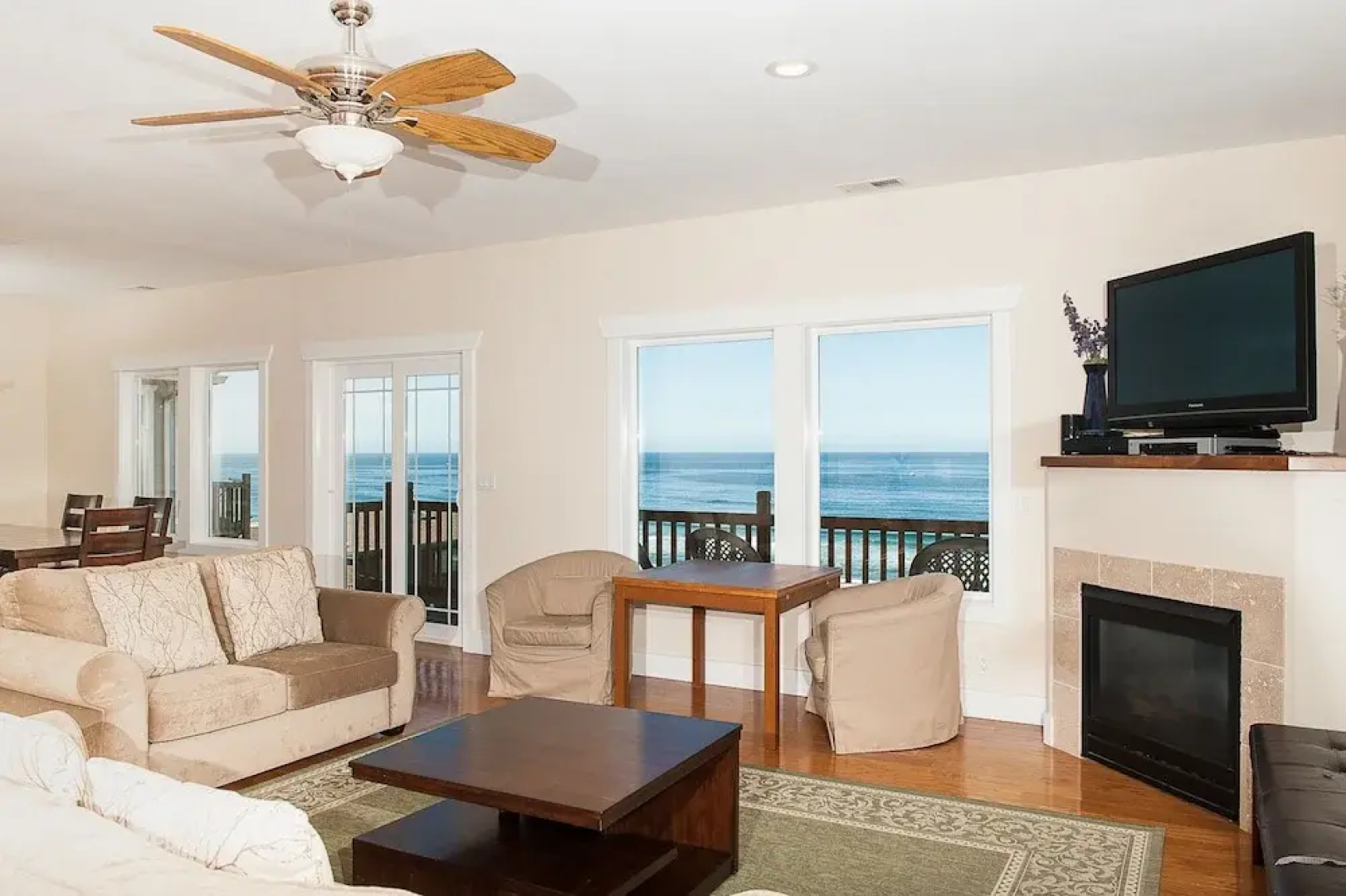 Above It All With Ocean Views 3 Br home by RedAwning
