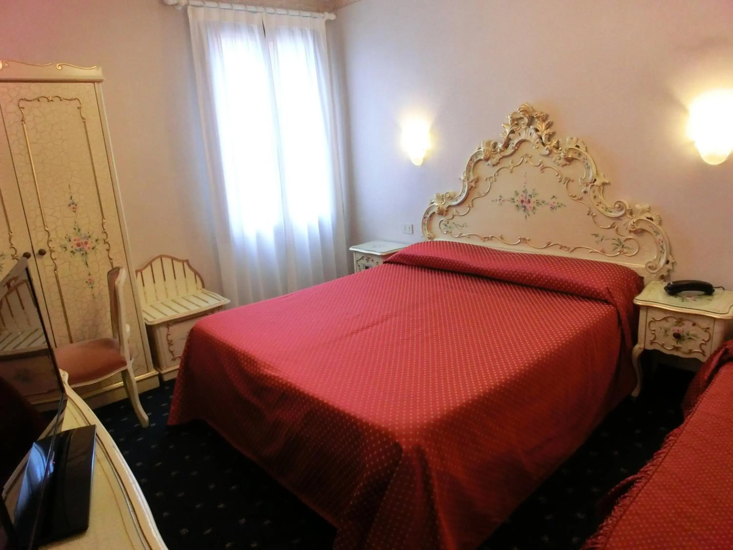 Hotel Diana