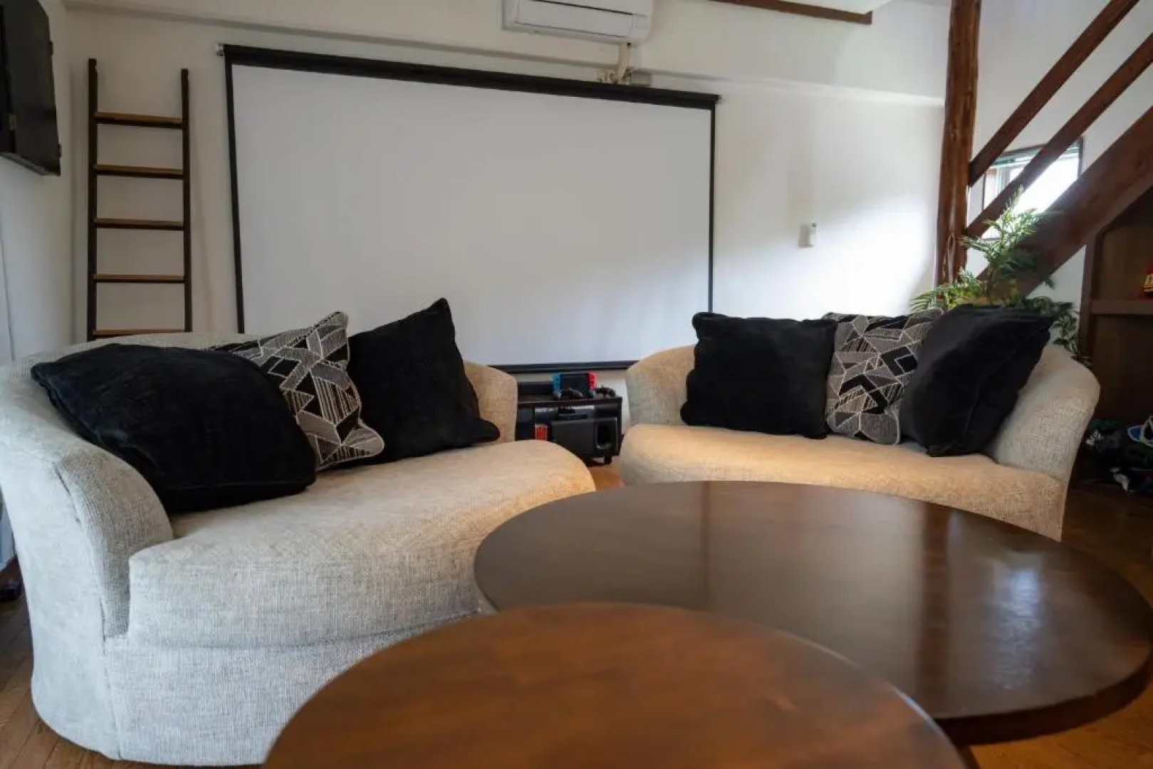 Cinema Resorts 3