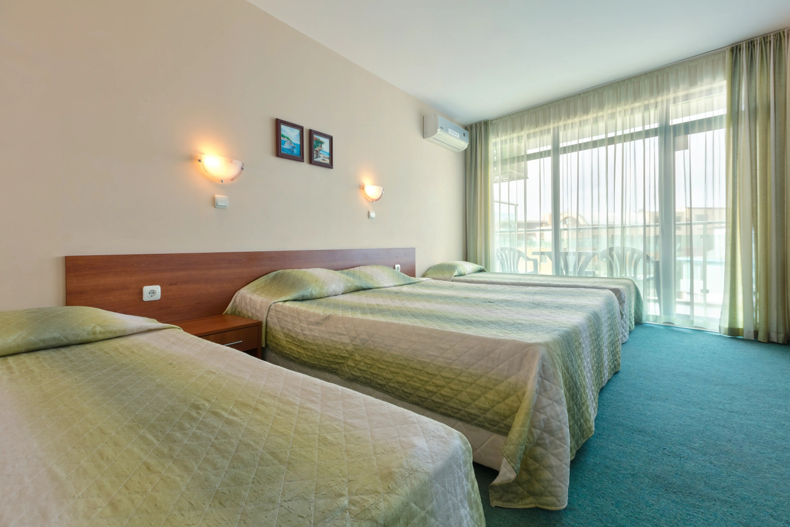 L&B Hotel