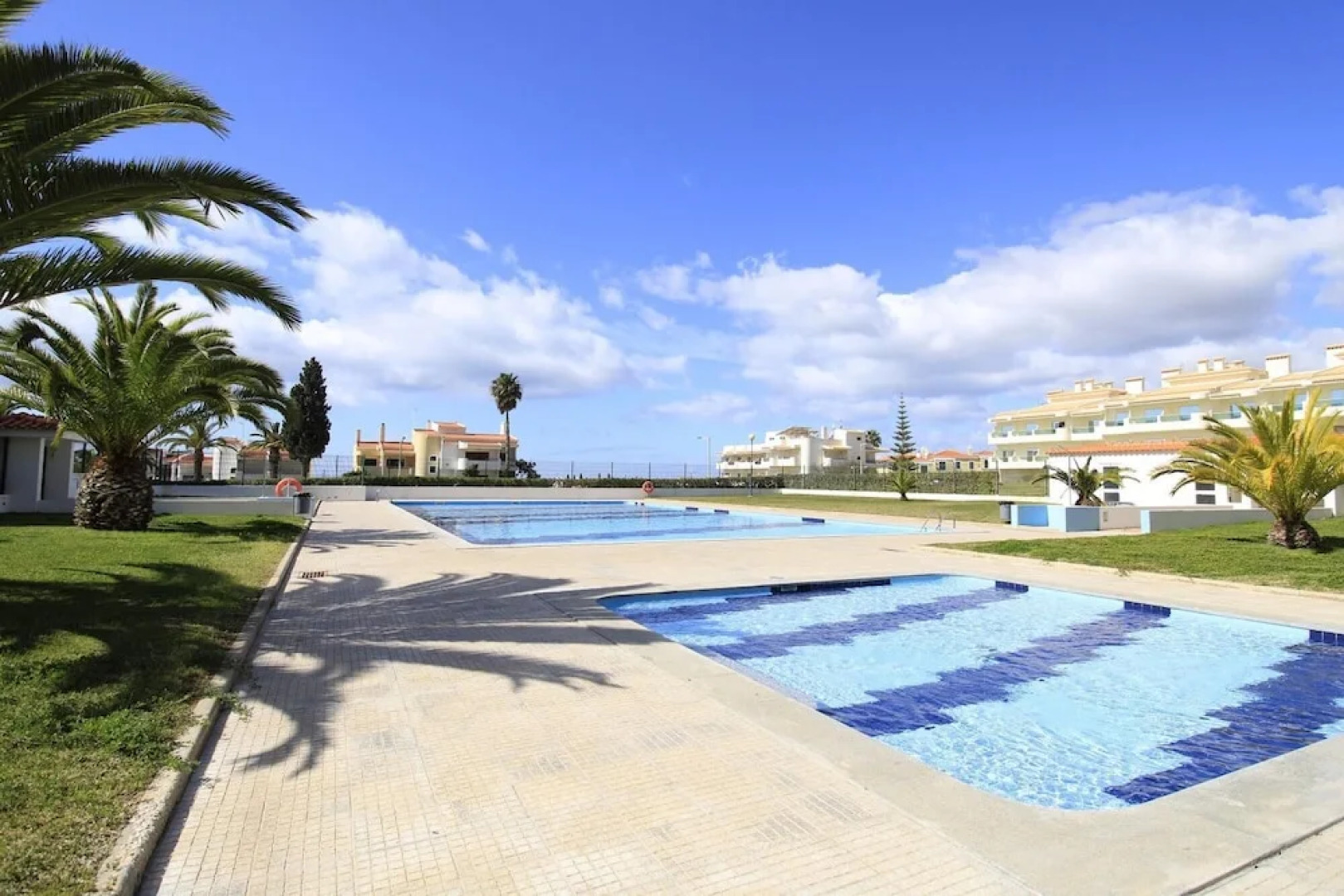 Disinfected Apartment - Armação de Pera with Pool by Homing