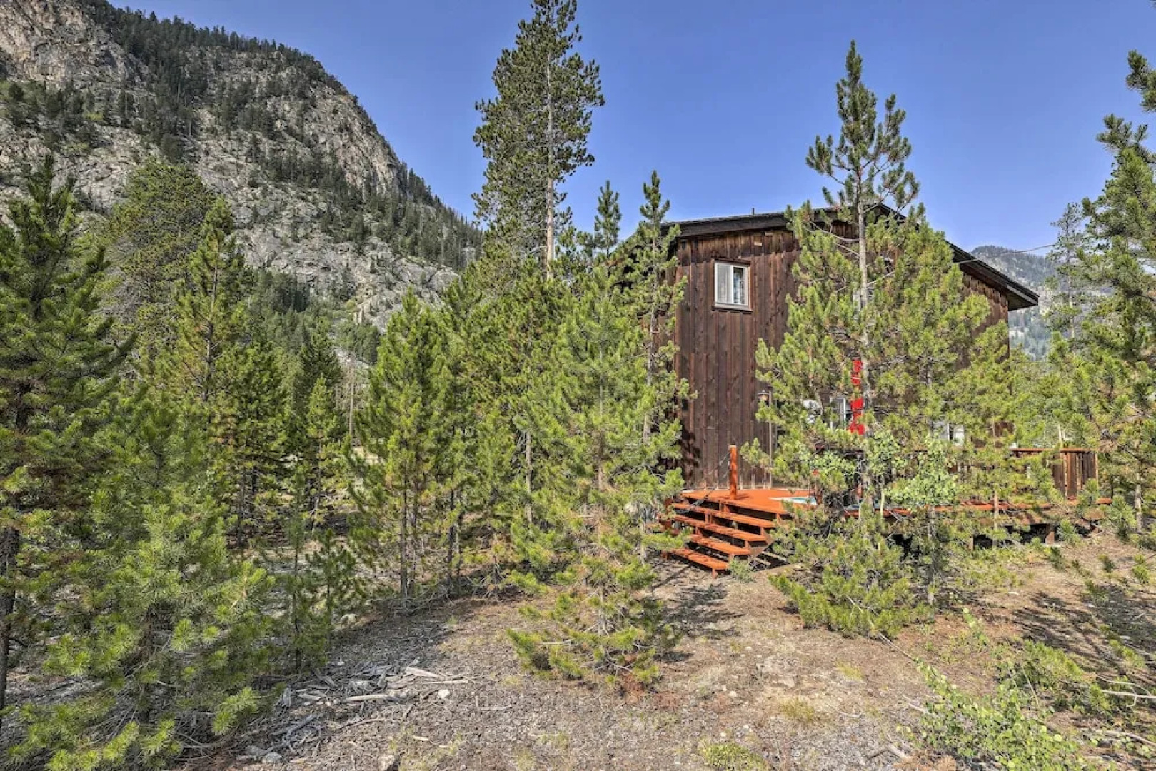 Walk to Town: Updated Frisco Cabin w/ 2 Decks!