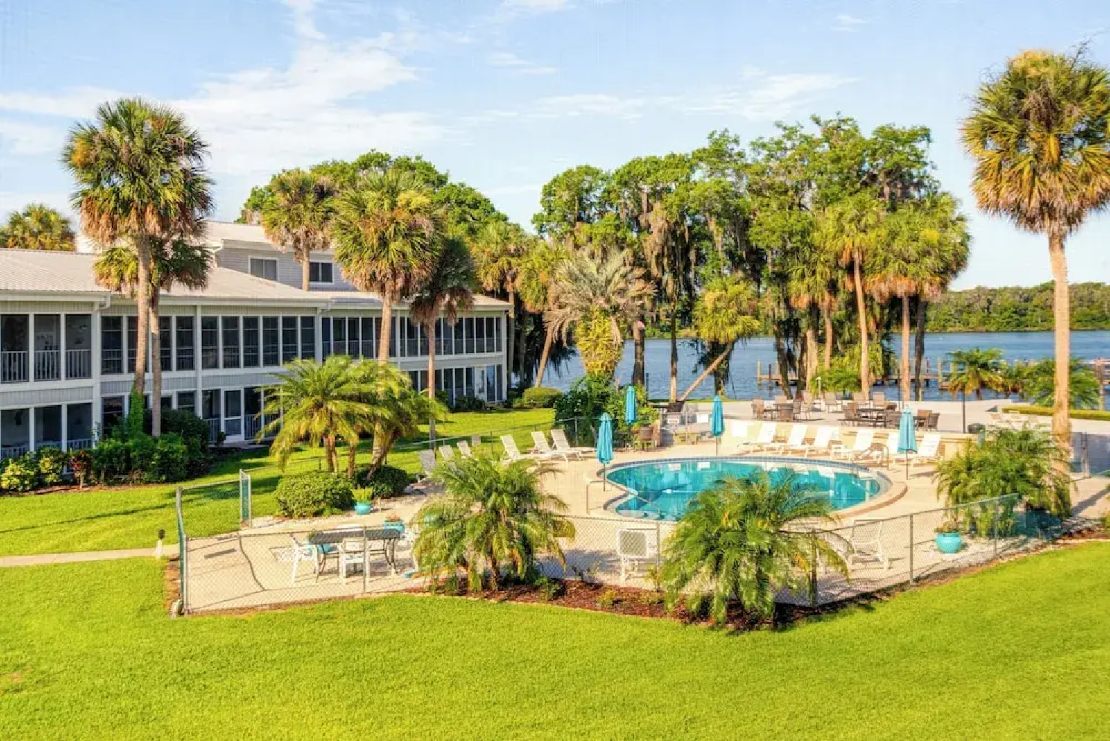 Pool Access & Lanai: Riverfront Welaka Condo!