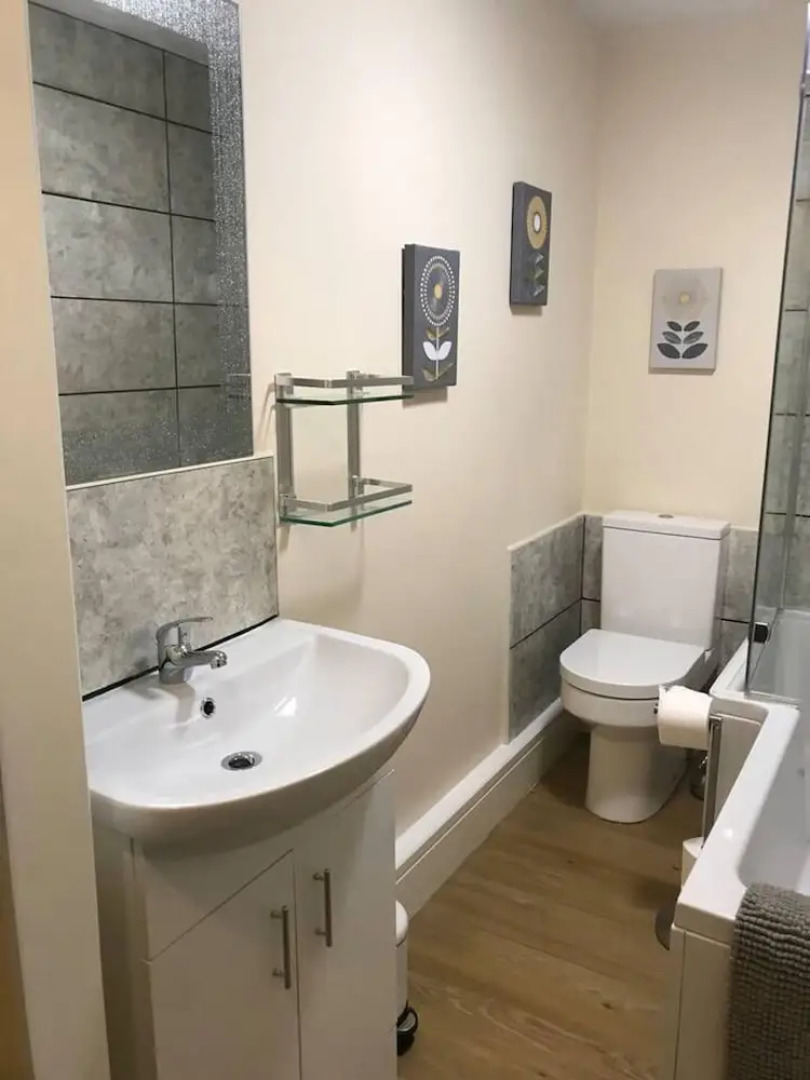 Cozy Lodge Sleeps 4 in Barton-upon-humber