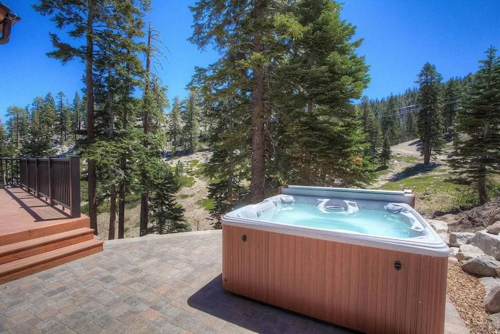 Stage Coach Run by Lake Tahoe Accommodations