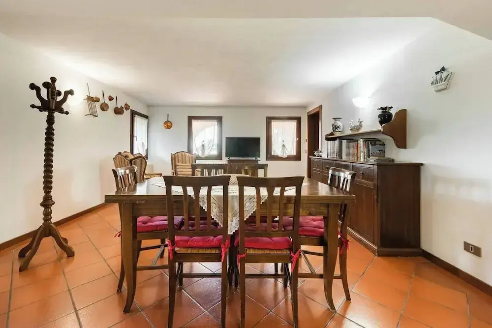 Comfortable House - Garden and Parking