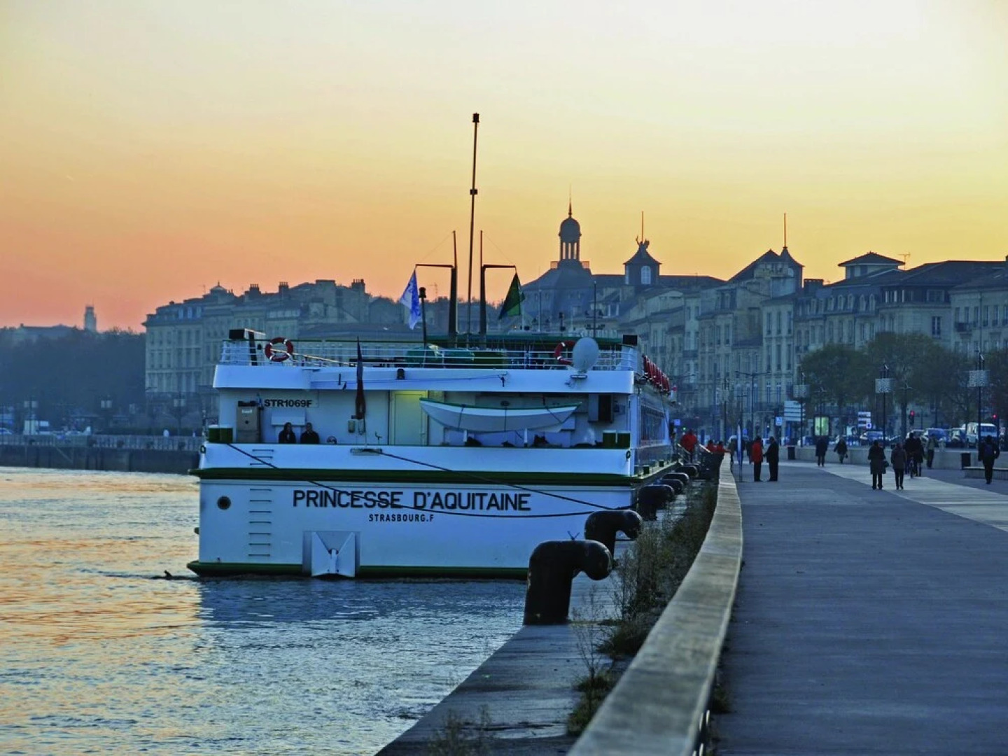 Studio in a Historic City Villa in the Town of Arcachon