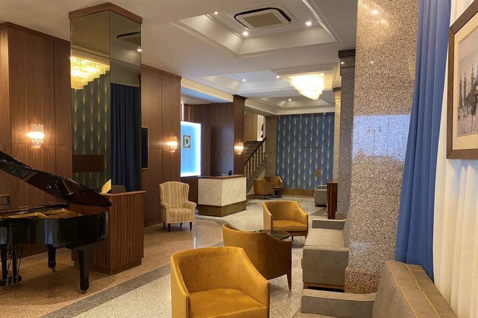 Diplomat Hotel