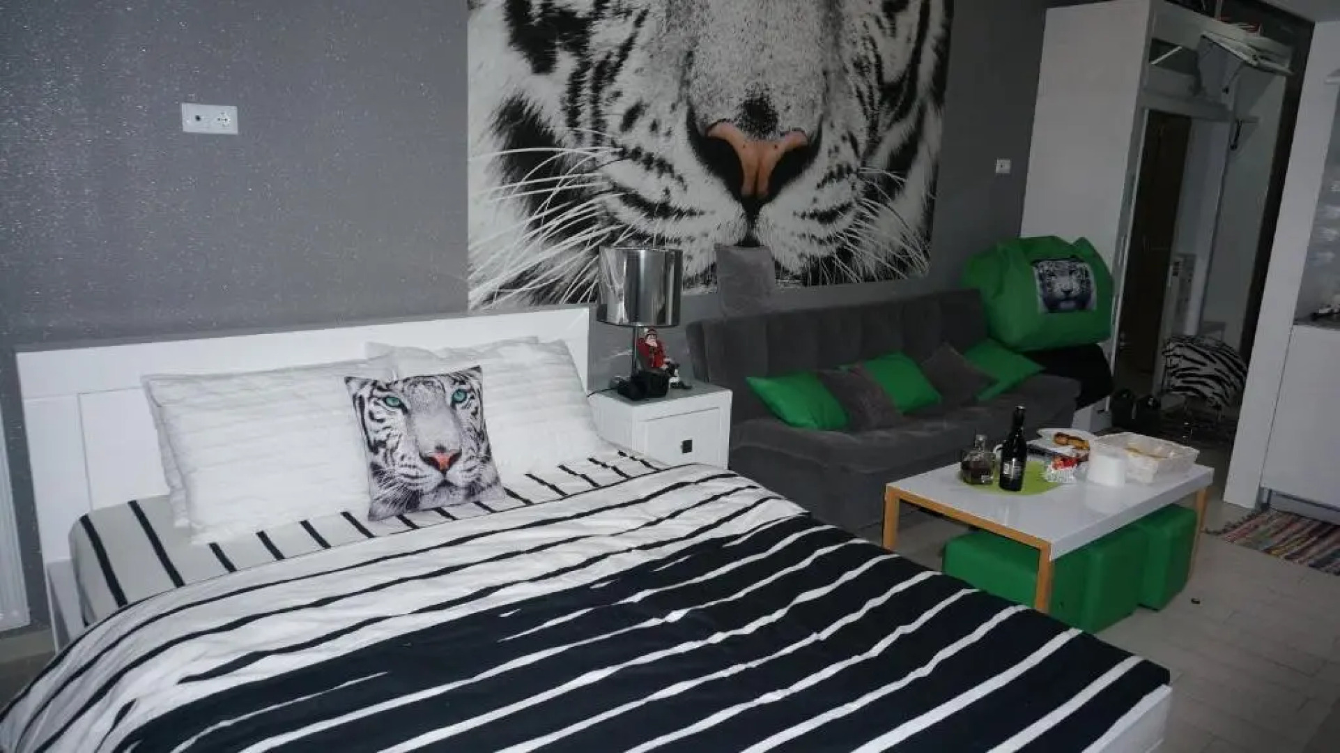 White Tiger in New Gudauri II