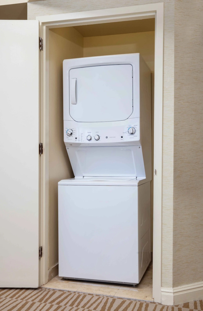 Trump International Beach Resort