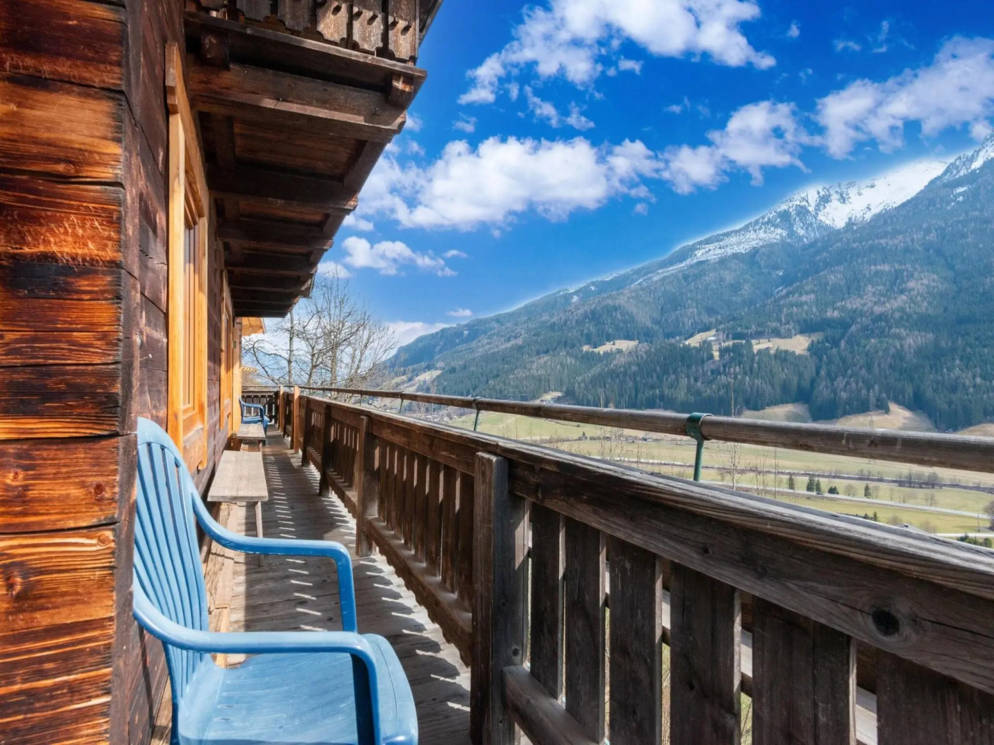 Romantic apartment in Bramberg with garden