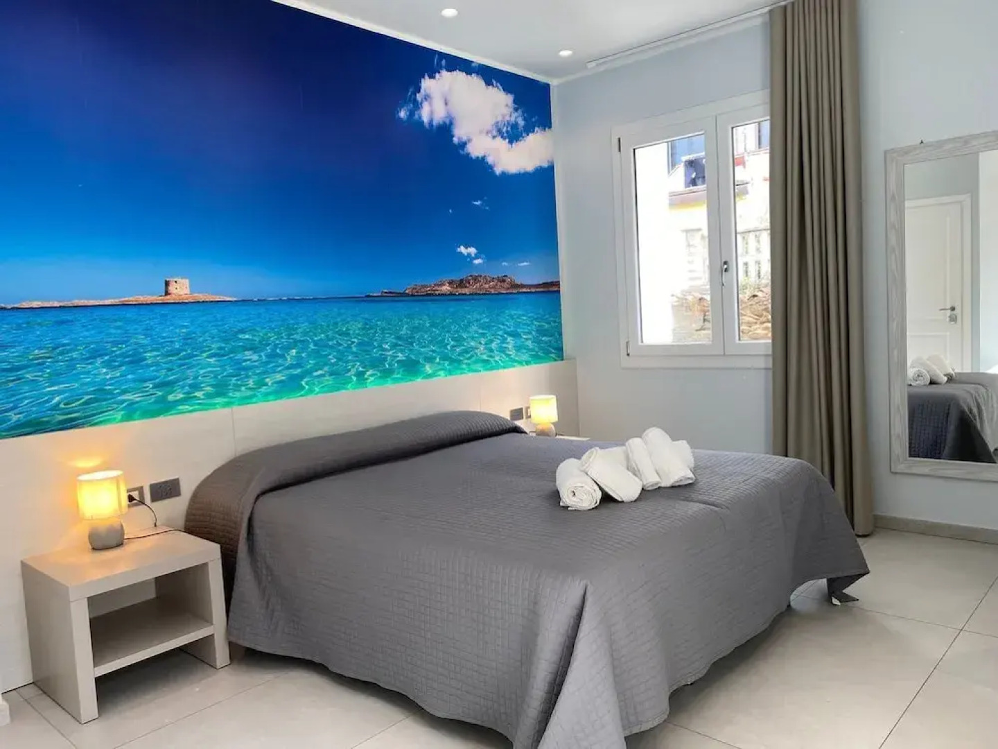 Hotel on the promenade of Stintino